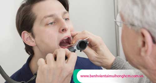 nội soi phương pháp nhanh chóng giúp lấy được dị vật trong họng